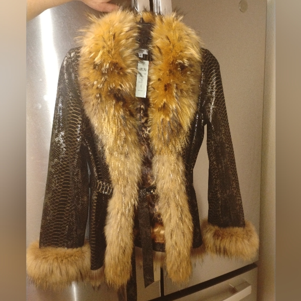 Brand New Stunning Cache leather coat